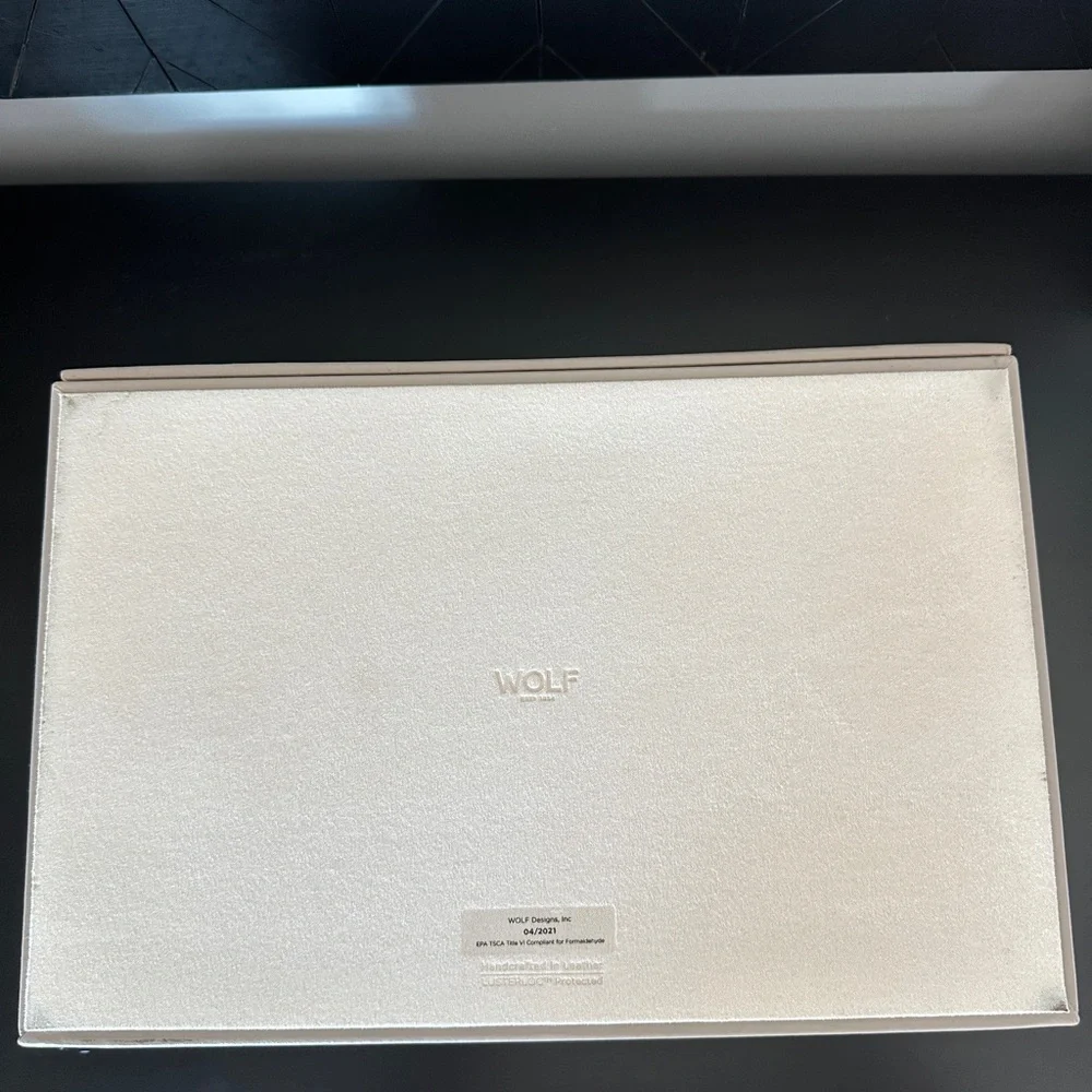 WOLF Sophia Large Mink Leather Jewelry Box Organizer with Silver Accents - Picture 9 of 9